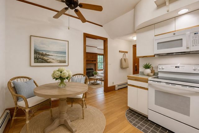 151 Lafayette Rd Apt 1, Portsmouth, NH 03801