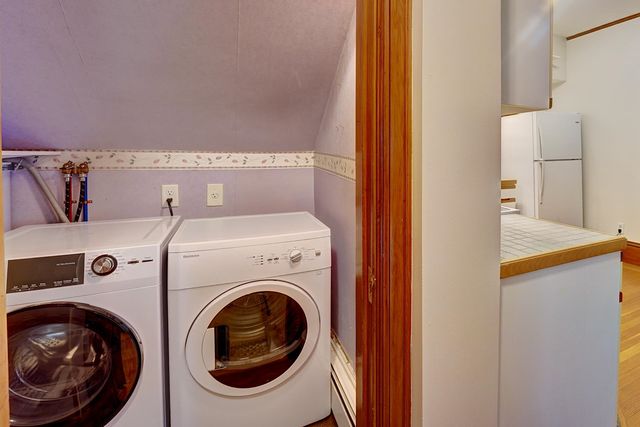 151 Lafayette Rd Apt 1, Portsmouth, NH 03801