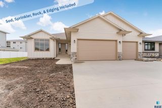 3517 E Sage Grass St Street, Sioux Falls, SD 57108