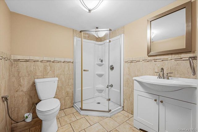 626 Caledonia Road, Dix Hills, NY 11746