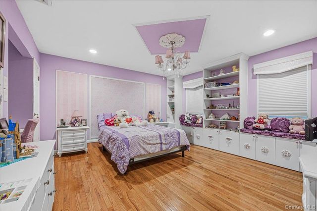 626 Caledonia Road, Dix Hills, NY 11746
