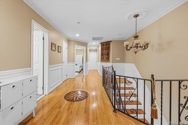 626 Caledonia Road, Dix Hills, NY 11746