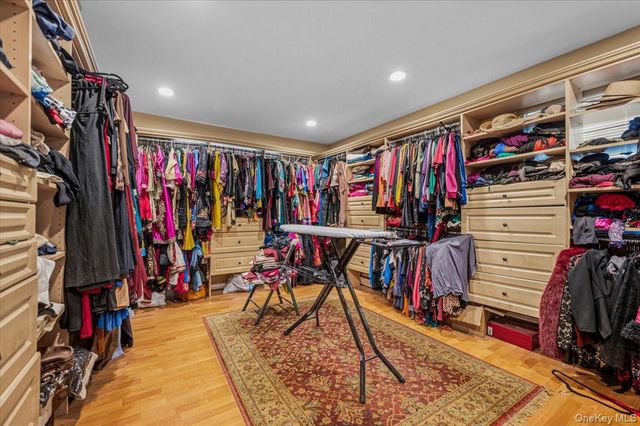 626 Caledonia Road, Dix Hills, NY 11746