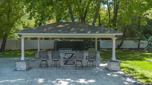 626 Caledonia Road, Dix Hills, NY 11746