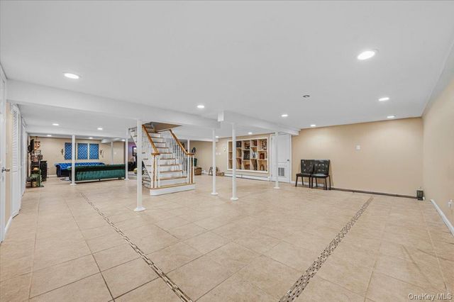 626 Caledonia Road, Dix Hills, NY 11746
