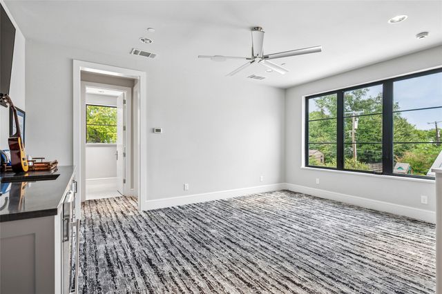 6307 Lavendale Avenue, Dallas, TX 75230