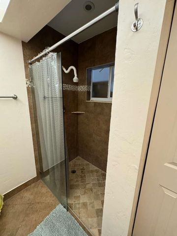 1726 NW 82nd Ave, Coral Springs, FL 33071