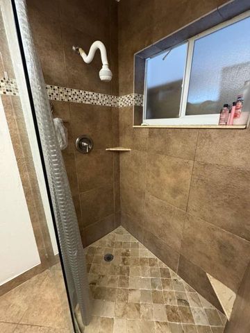 1726 NW 82nd Ave, Coral Springs, FL 33071