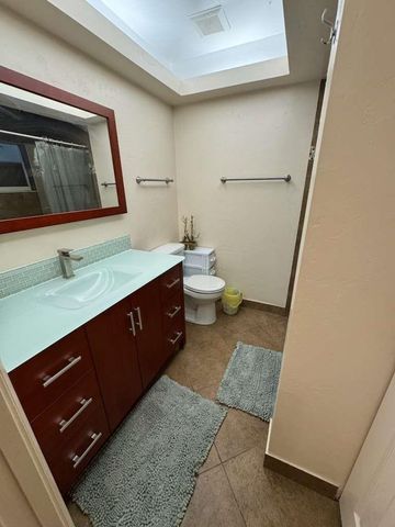 1726 NW 82nd Ave, Coral Springs, FL 33071