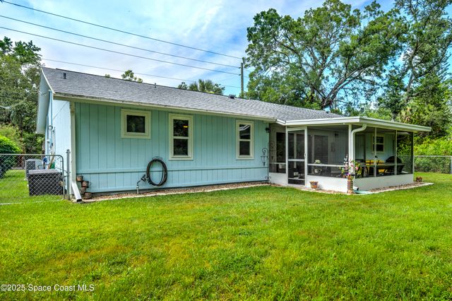 686 Hand Avenue, Ormond Beach, FL 32174