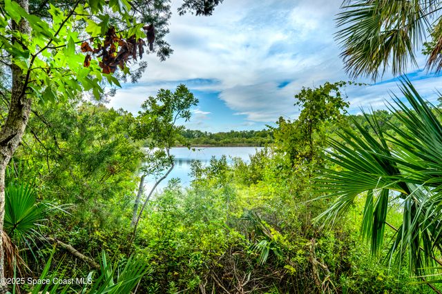 686 Hand Avenue, Ormond Beach, FL 32174