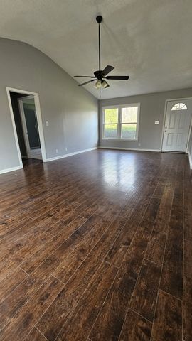 1503 Sunshine Dr, Clarksville, TN 37042