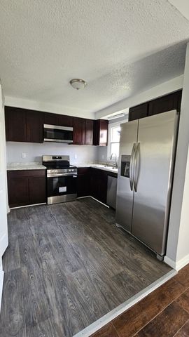 1503 Sunshine Dr, Clarksville, TN 37042