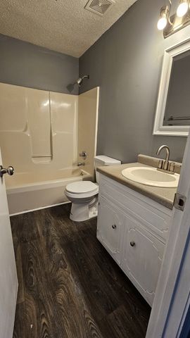 1503 Sunshine Dr, Clarksville, TN 37042