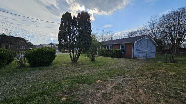 1503 Sunshine Dr, Clarksville, TN 37042