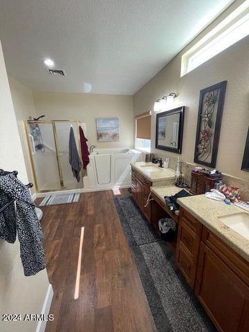 8756 W Rockwood Drive, Peoria, AZ 85382