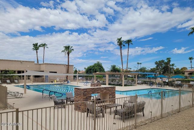 8756 W Rockwood Drive, Peoria, AZ 85382