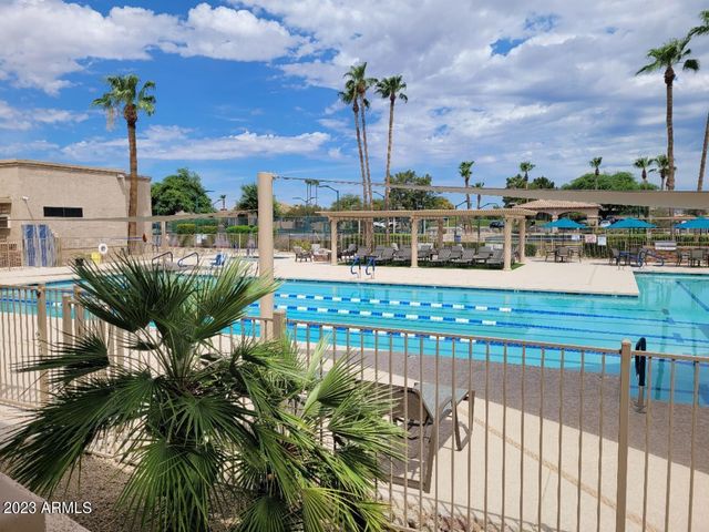 8756 W Rockwood Drive, Peoria, AZ 85382