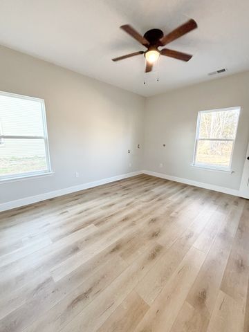 140 Eno Rd, Dickson, TN 37055