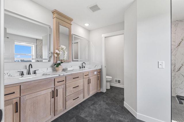 19750 Alamo Street NE, East Bethel, MN 55011