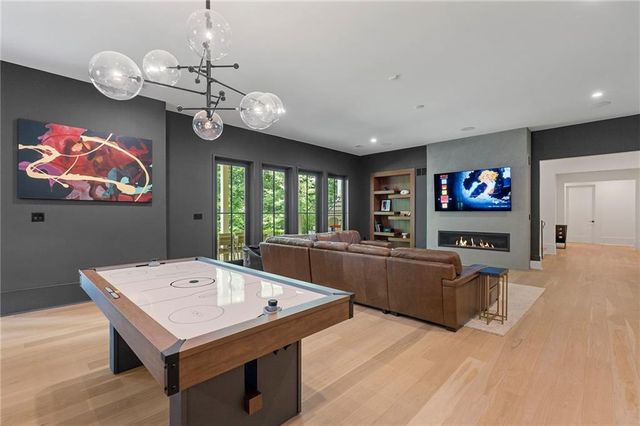 4847 Lake Forrest Drive, Sandy Springs, GA 30342