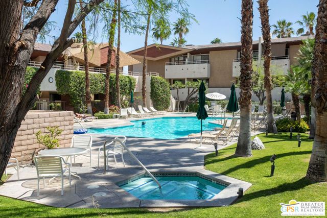 470 S Calle Encilia B13, Palm Springs, CA 92262