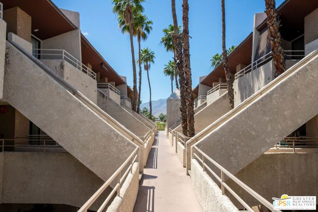 470 S Calle Encilia B13, Palm Springs, CA 92262