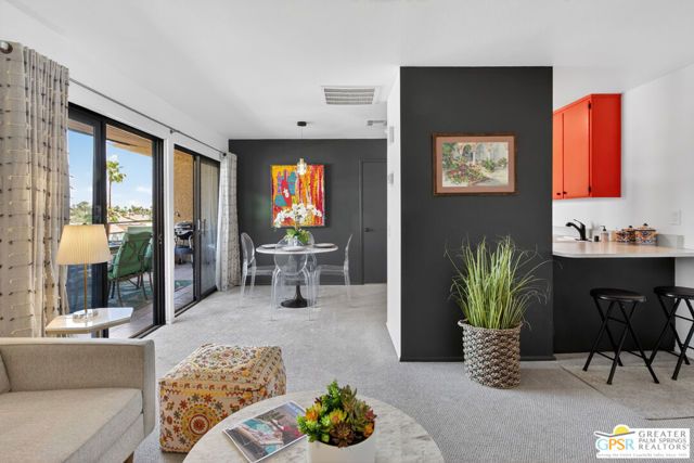 470 S Calle Encilia B13, Palm Springs, CA 92262
