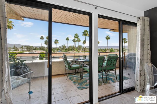 470 S Calle Encilia B13, Palm Springs, CA 92262