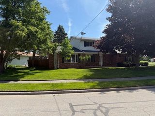 423 Sunshine Court, Auburn, MI 48611