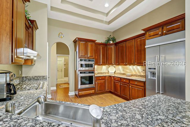 6 W Kershaw Dr, Bluffton, SC 29910