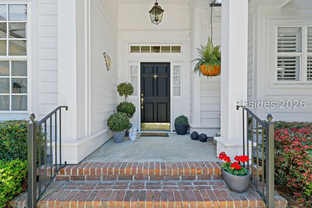 6 W Kershaw Dr, Bluffton, SC 29910