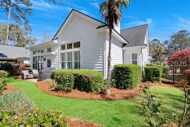 6 W Kershaw Dr, Bluffton, SC 29910