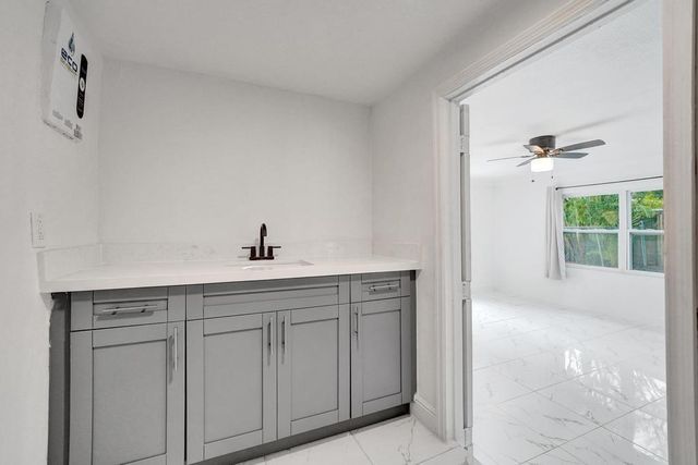 1836 SW 9th Avenue, Fort Lauderdale, FL 33315