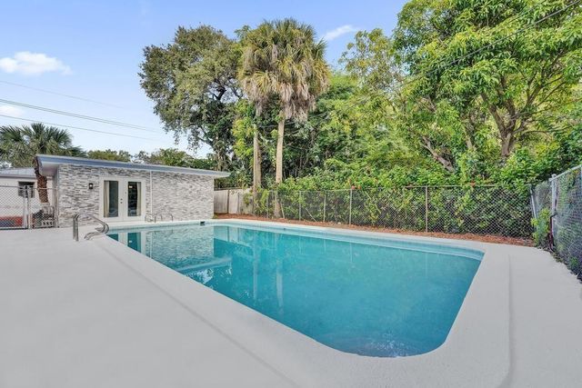 1836 SW 9th Avenue, Fort Lauderdale, FL 33315