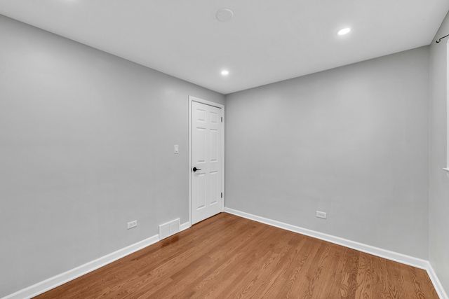 5631 W 64th Place, Chicago, IL 60638