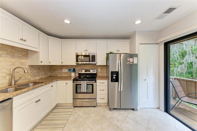 1709 CLOWER CREEK DRIVE 205, Sarasota, FL 34231