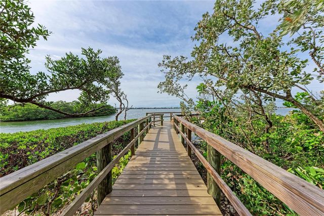 1709 CLOWER CREEK DRIVE 205, Sarasota, FL 34231