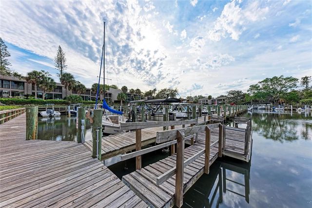1709 CLOWER CREEK DRIVE 205, Sarasota, FL 34231