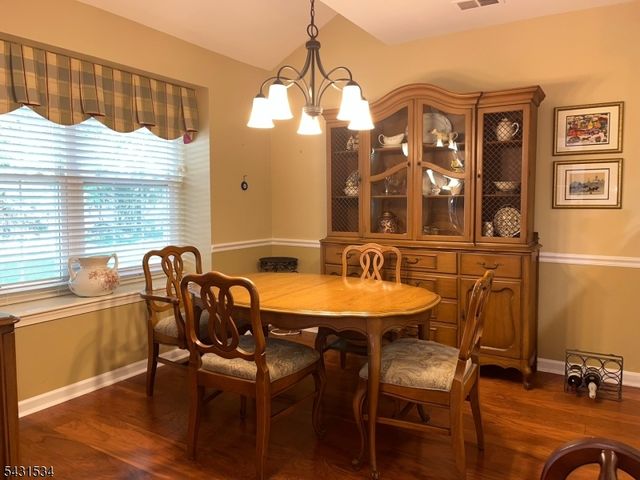 281 Abbey Dr, Franklin Twp., NJ 08873