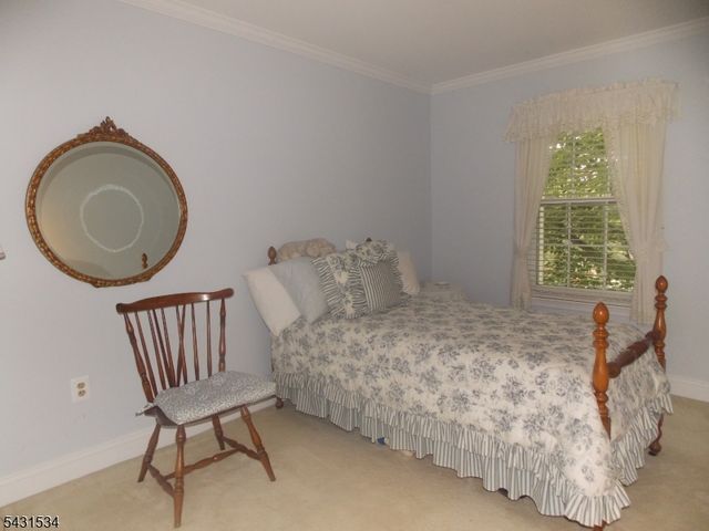 281 Abbey Dr, Franklin Twp., NJ 08873