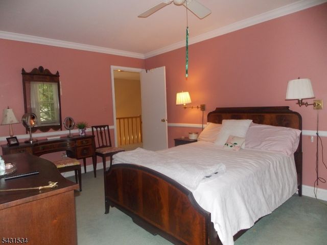 281 Abbey Dr, Franklin Twp., NJ 08873