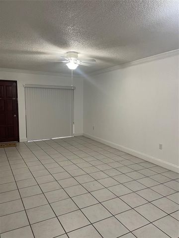 7520 SW 153rd Place, Miami, FL 33193