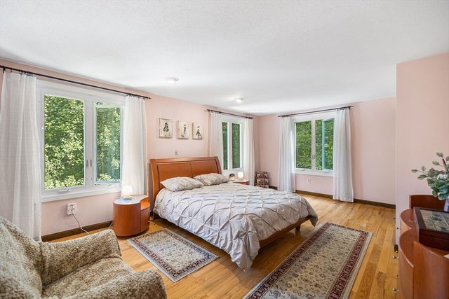 11 Hilltop Ln 11, Easton, MA 02375