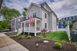 97 Oakton Ave A, Boston, MA 02122