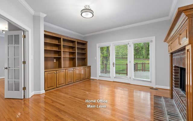 12 Mountain Orchard Path, Signal Mountain, TN 37377