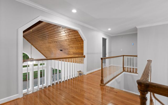 12 Mountain Orchard Path, Signal Mountain, TN 37377