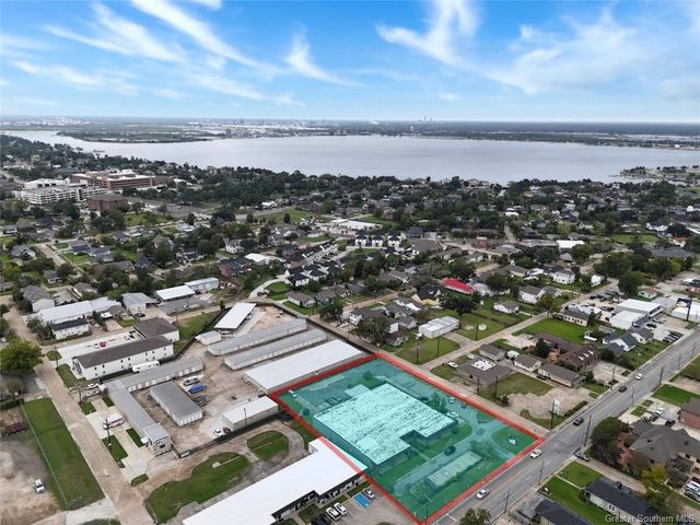 1800 Ryan Street, Lake Charles, LA 70601