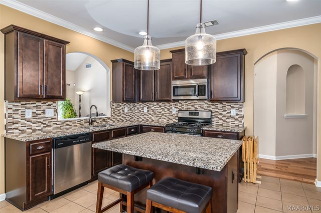 9242 Ashford Park Court, Montgomery, AL 36117