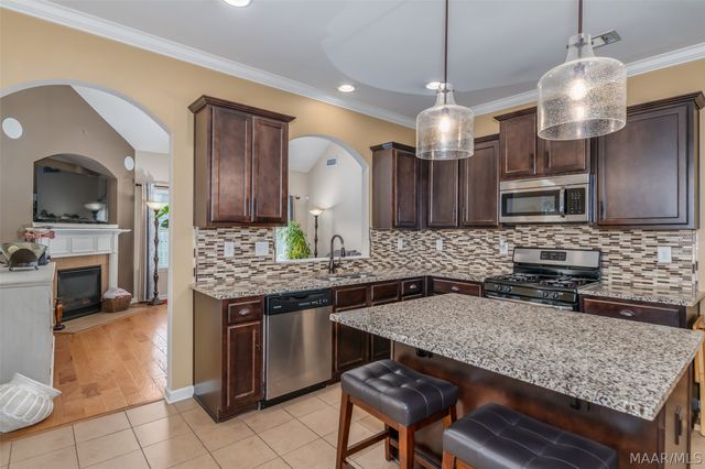 9242 Ashford Park Court, Montgomery, AL 36117